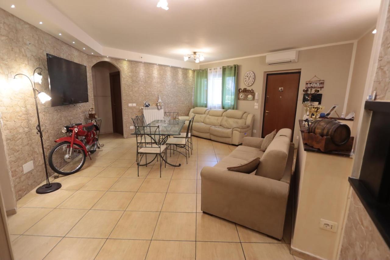 Casa Riva Acomodação com café da manhã Terni Exterior foto